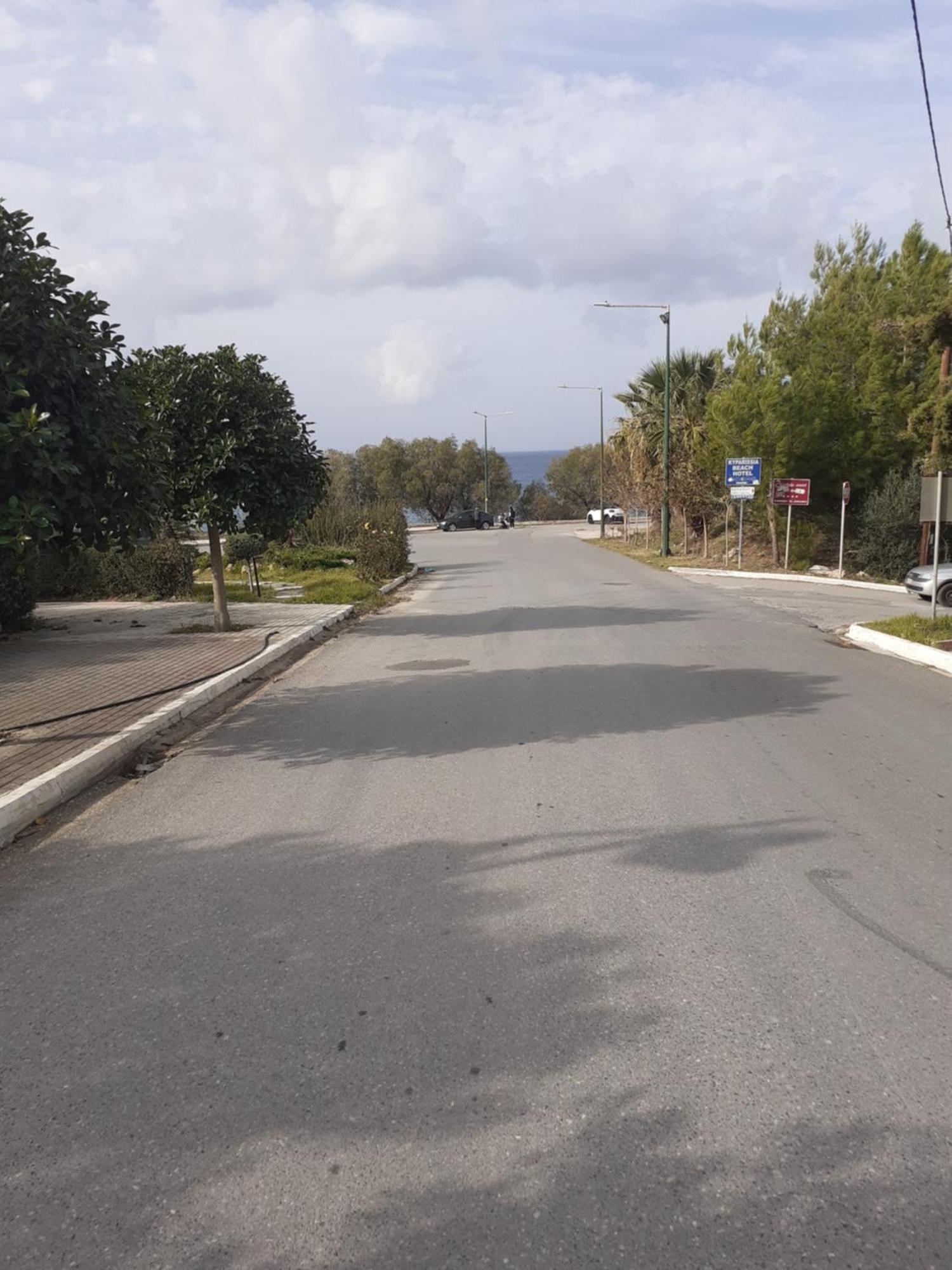 Tzil Home Kyparissia Bagian luar foto