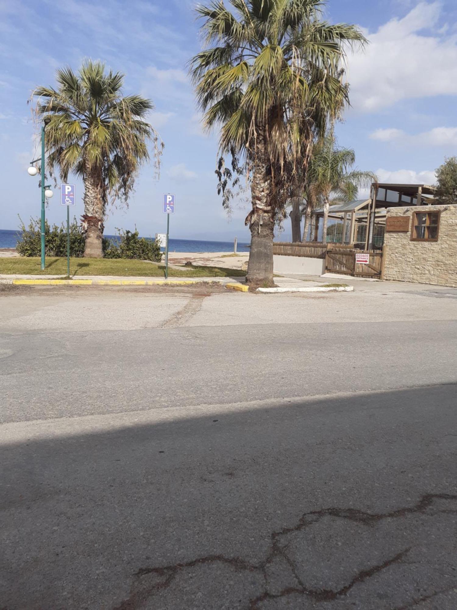 Tzil Home Kyparissia Bagian luar foto