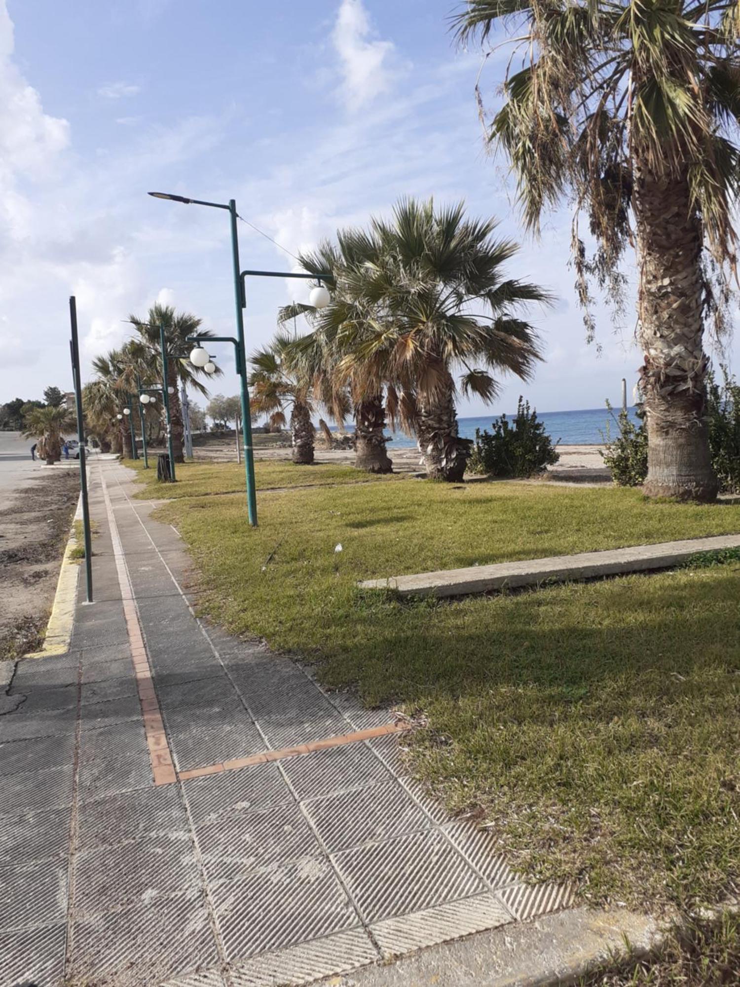 Tzil Home Kyparissia Bagian luar foto